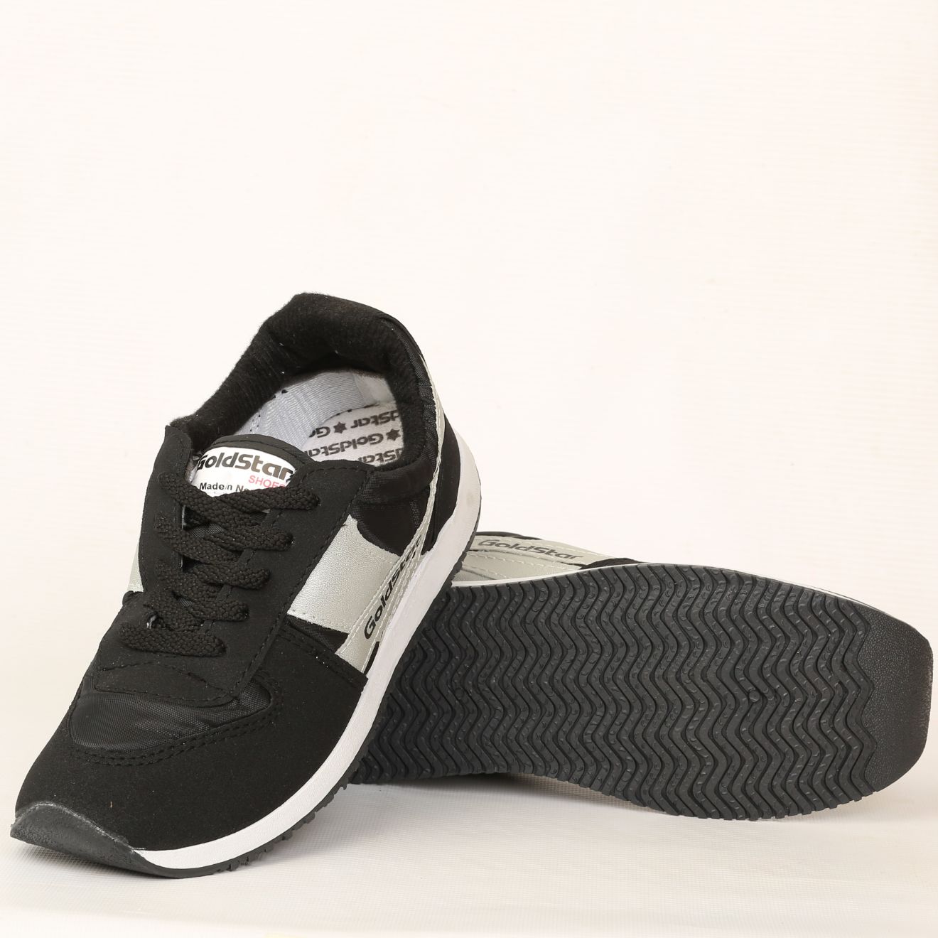 classic-gold-star-shoe